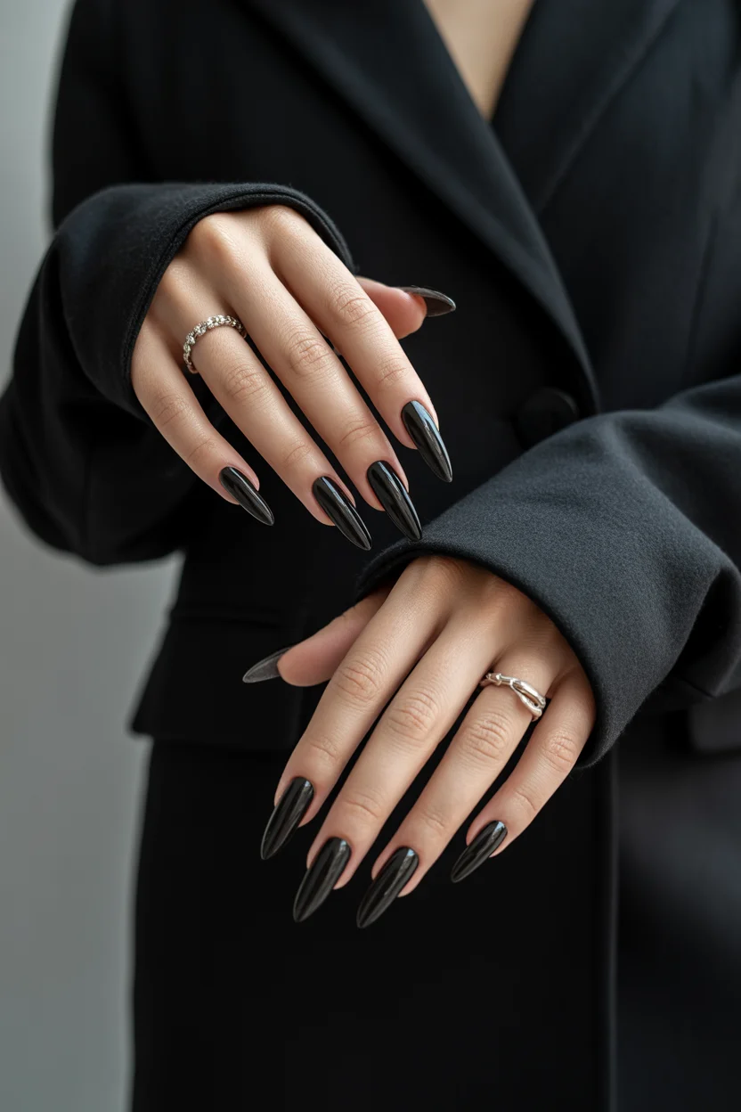  Glossy black almond winter manicure