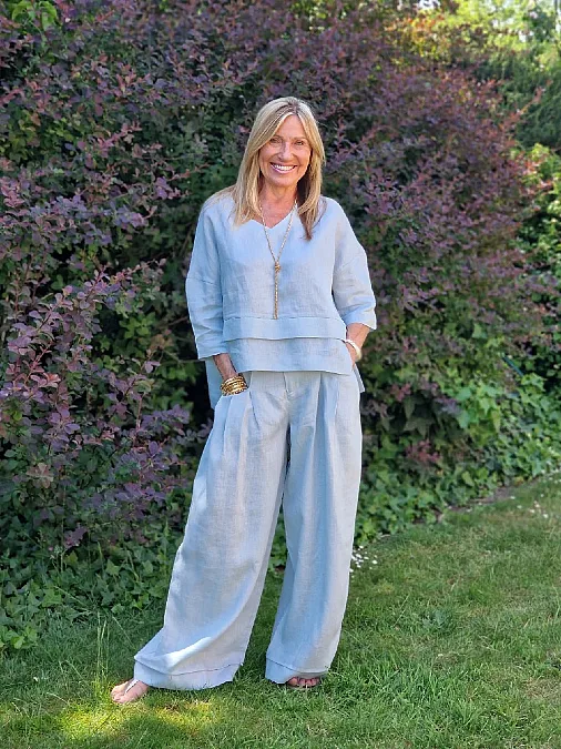 Pleated Wide-Leg Pants in Powder Blue